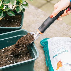 Three-piece gardening tool set